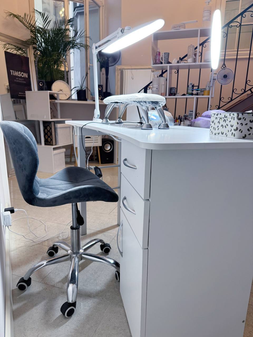 SPRZEDAŻ | Gotowy salon beauty | 55 m² | Warszawa Centrum | Chmielna