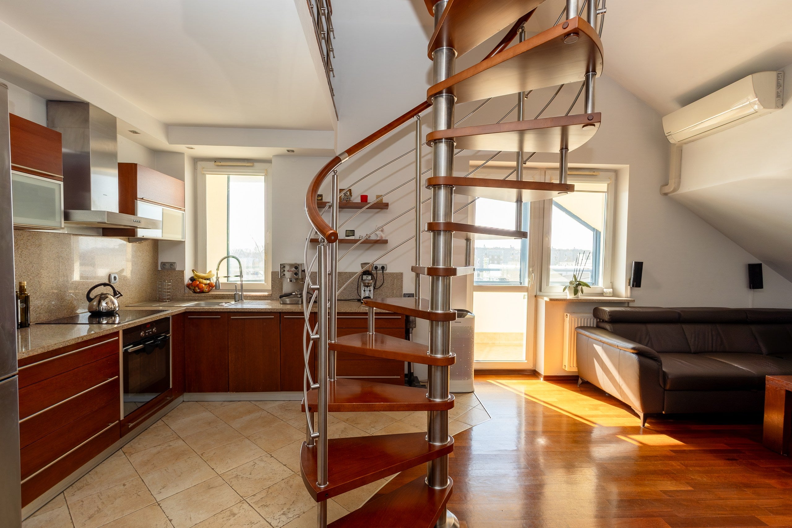 SPRZEDAŻ | 3 pokoje | 2 poziomy | 69,12m² | 2 loggie | parking podziemny | Warszawa Targówek