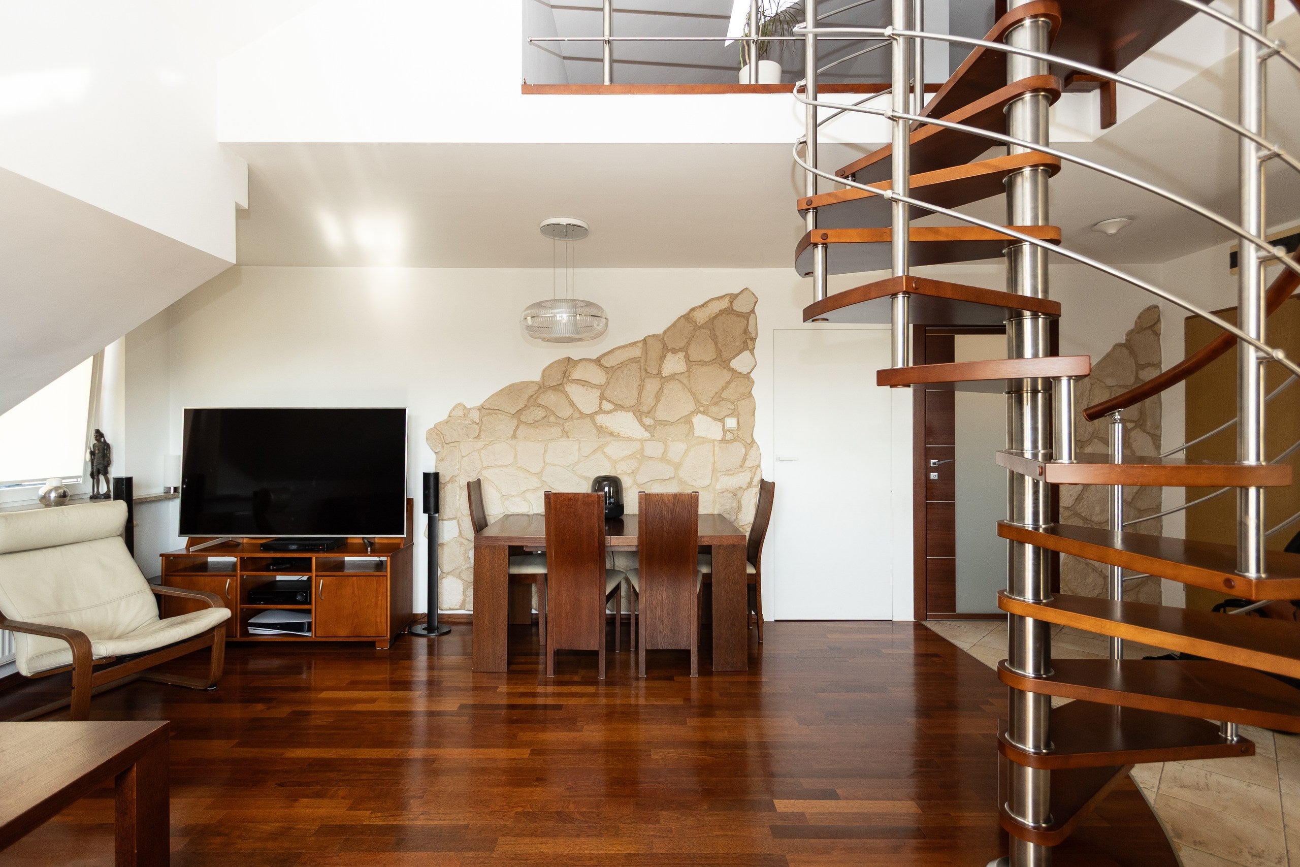 SPRZEDAŻ | 3 pokoje | 2 poziomy | 69,12m² | 2 loggie | parking podziemny | Warszawa Targówek